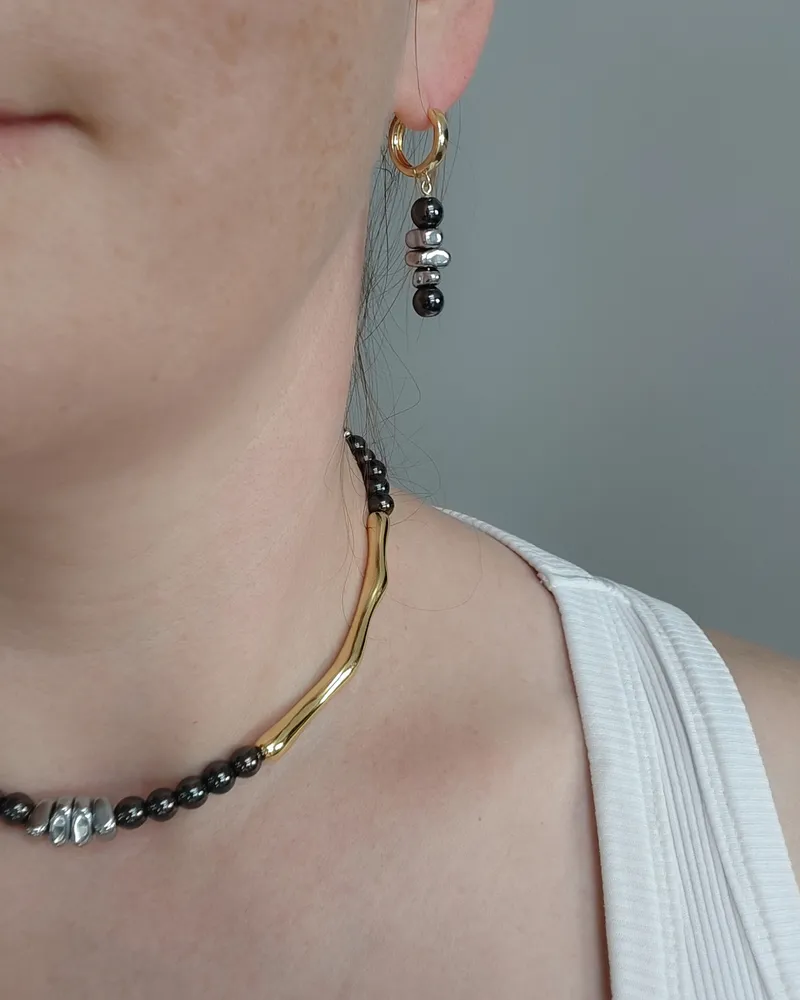 Komplet z hematytem „Grafit i Złoto” – Choker i kolczyki — 6
