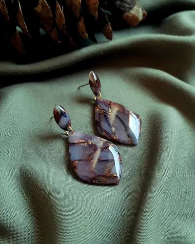 Brown Autumn Leaf Earrings - Stone Imitation — thumbnail 3
