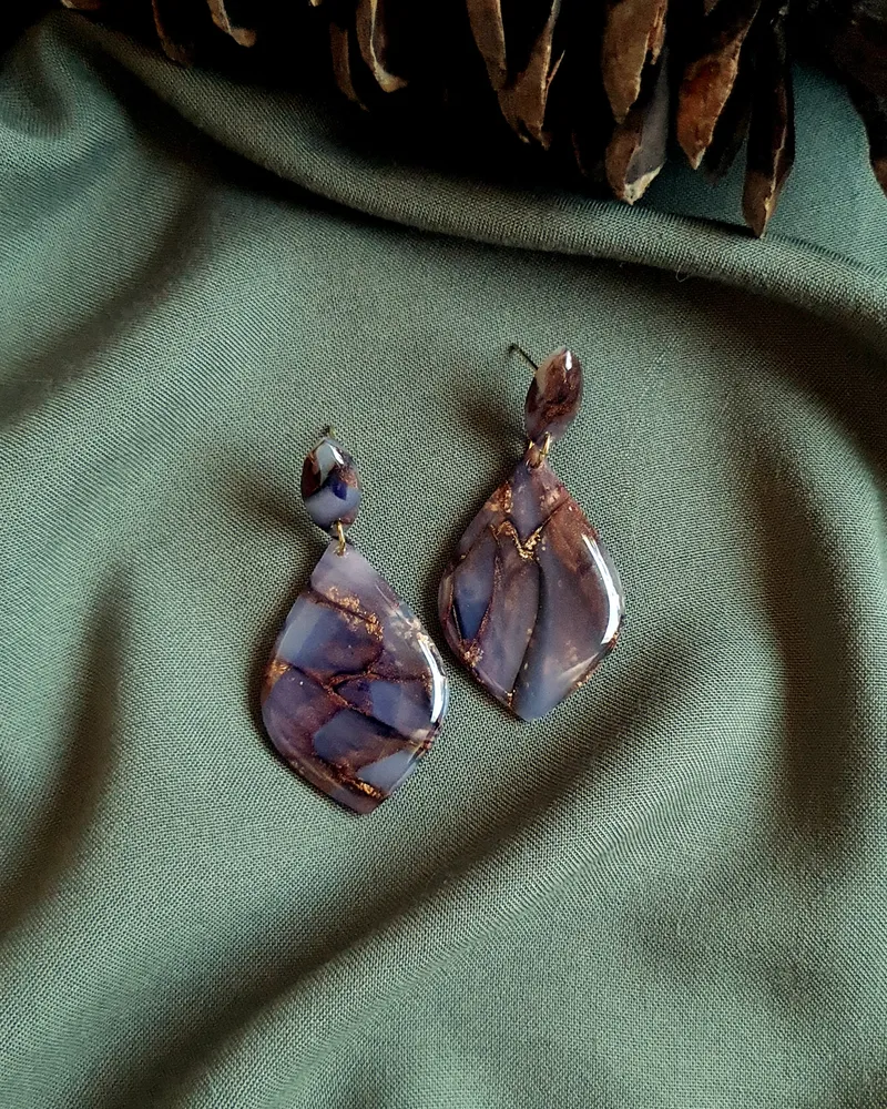 Brown Autumn Leaf Earrings - Stone Imitation — 1