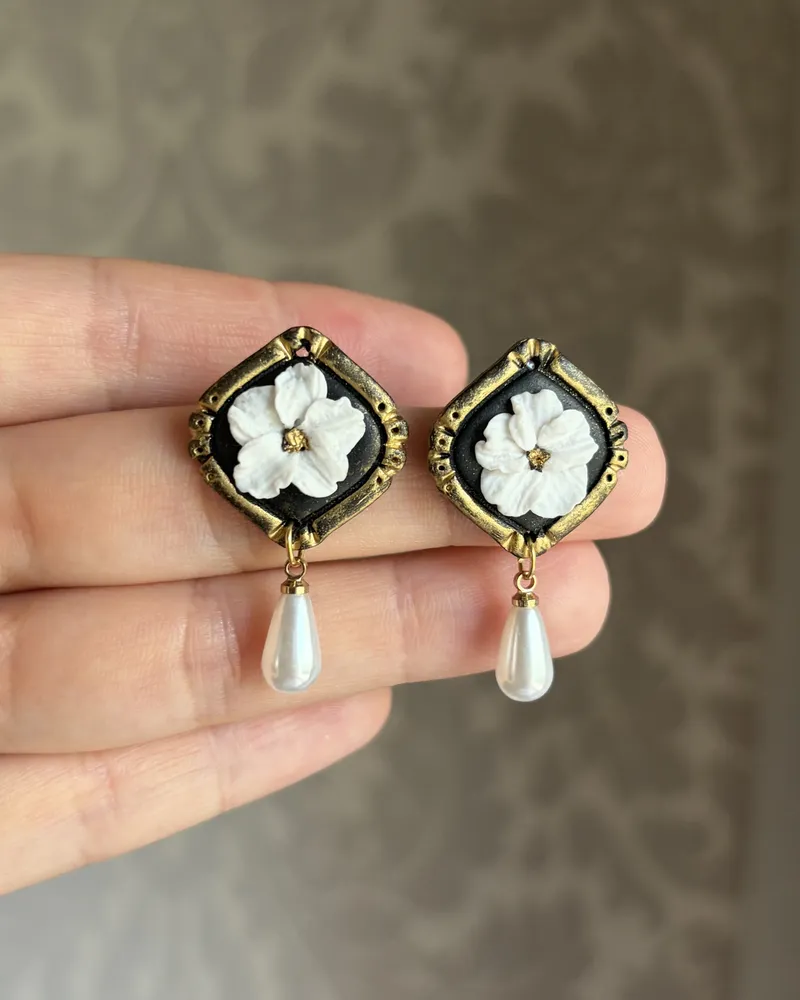 Gothic Earrings with White Flowers Elise — 3