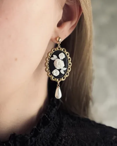 Gothic Earrings with White Roses Ophelia — thumbnail 2