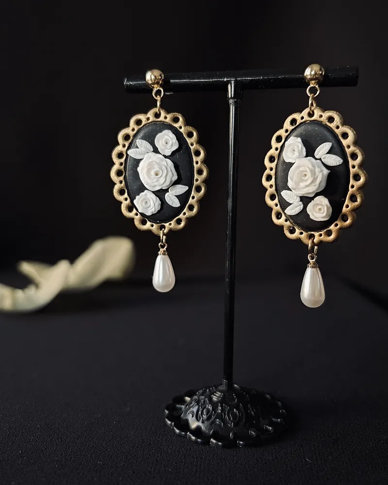 Gothic Earrings with White Roses Ophelia — 5