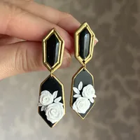 Gothic Earrings with White Roses Estelle 3