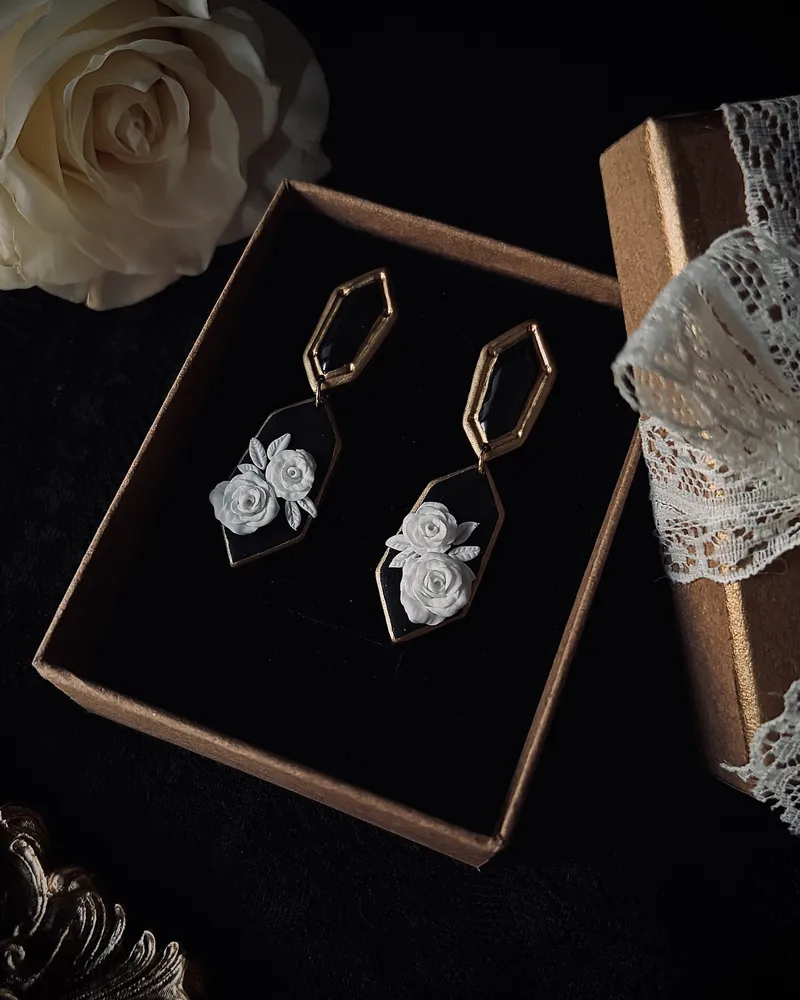 Gothic Earrings with White Roses Estelle — 6