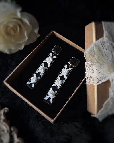 Gothic Earrings with White Roses Celestia — thumbnail 7