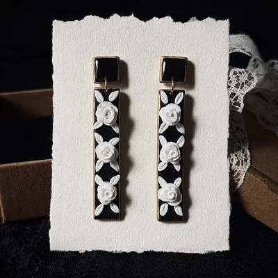 Gothic Earrings with White Roses Celestia