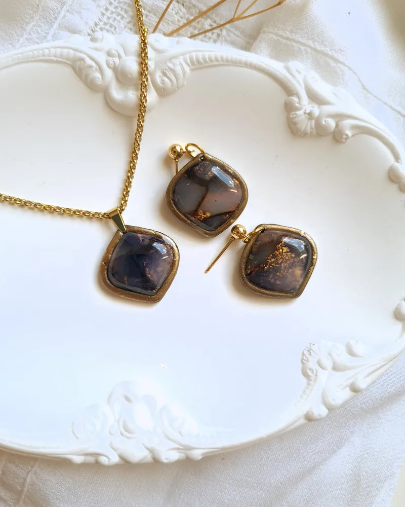 Autumn Set of Brown and Purple Earrings and Necklace - Stone Imitation — 1