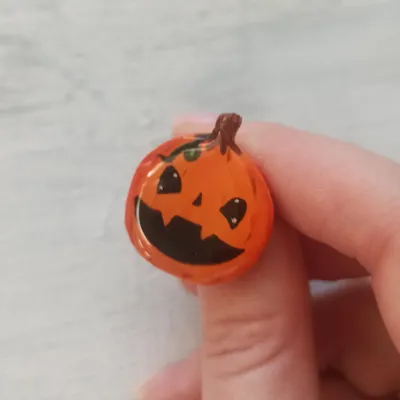 Broszka "Dynia na Halloween