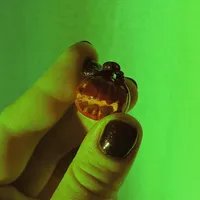 Wisiorek Dynia “Spooky” 3
