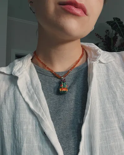 Wisiorek Dynia “Vampire” — thumbnail 2