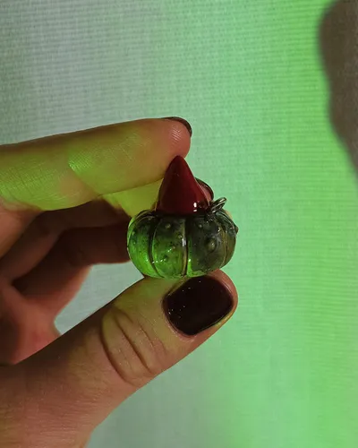 Wisiorek Dynia “Frogg Wizard” — thumbnail 2