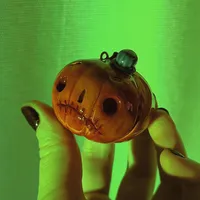 Zawieszka do torebki “Pumpkin Head Hatter” 3
