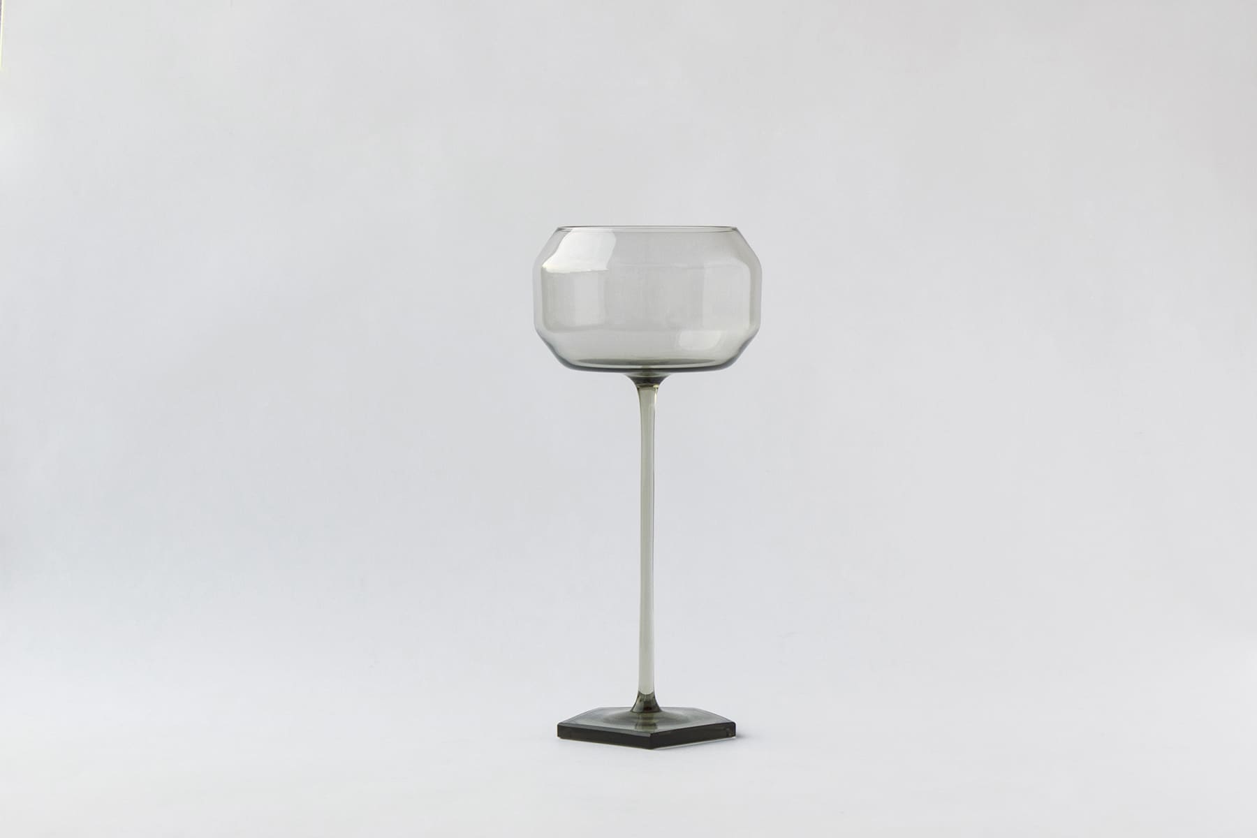 Penta Wine Glass - Smoky — 1
