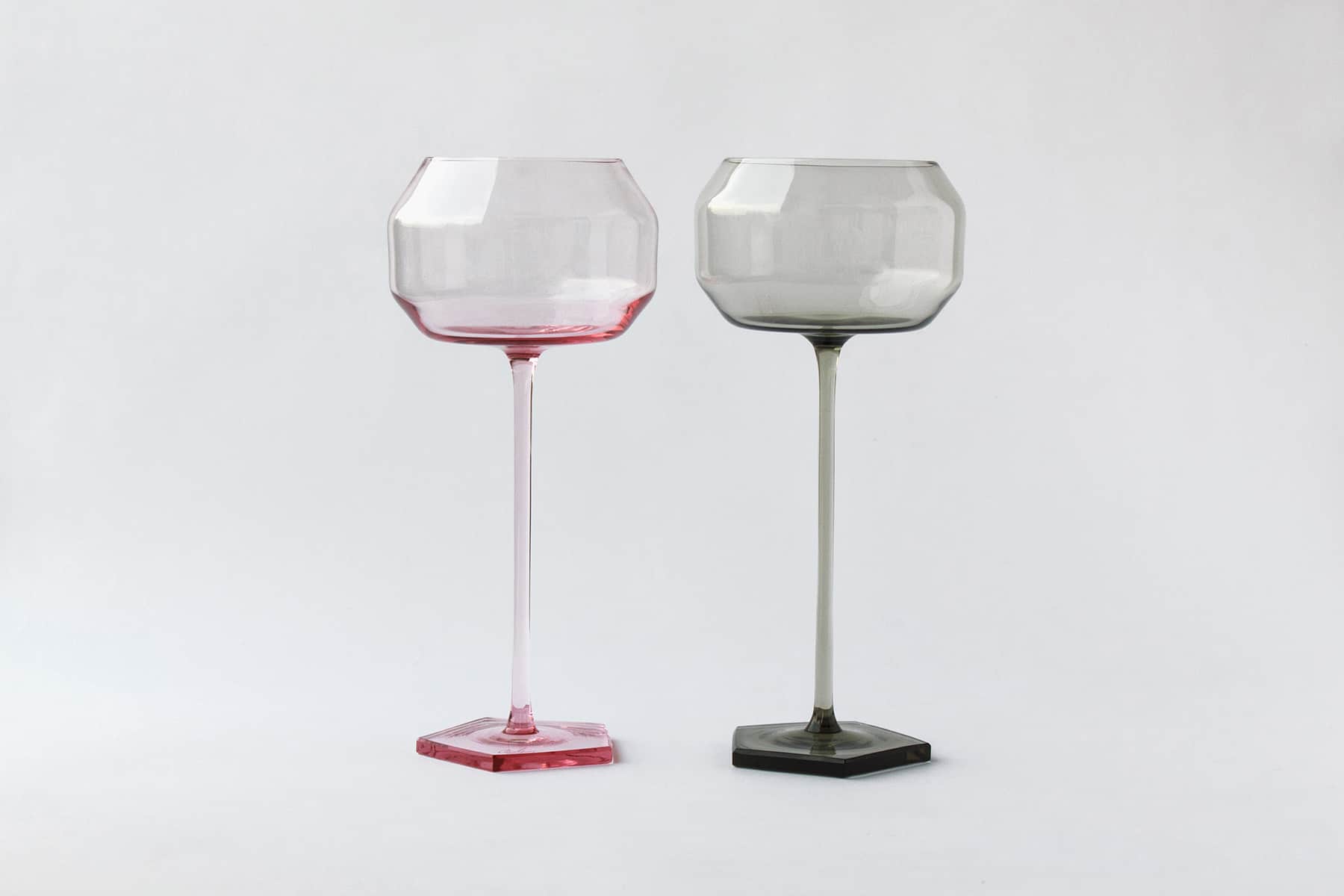 Penta Wine Glass - Smoky — 2