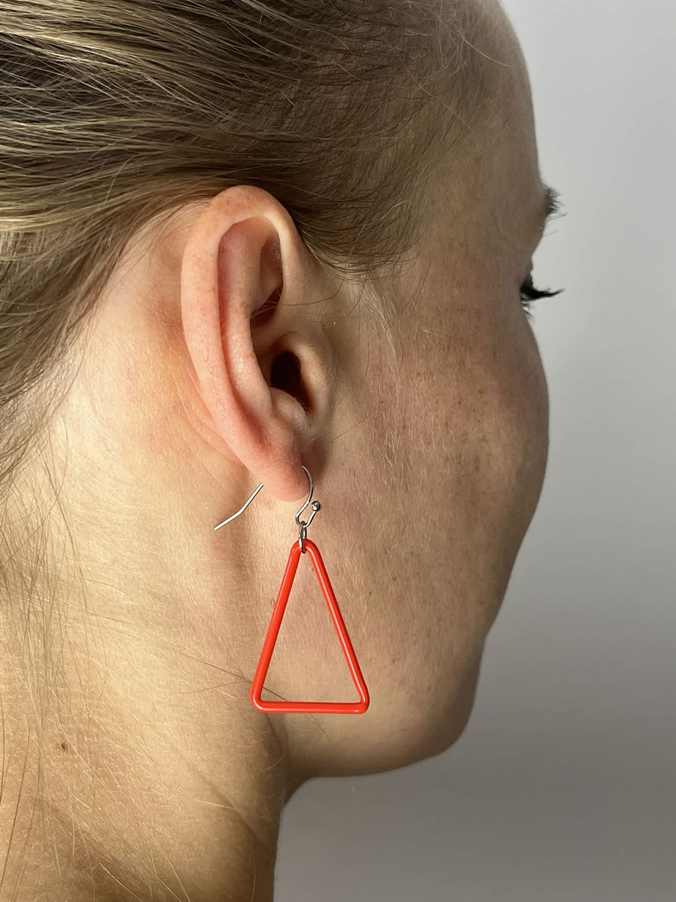 TRI Earrings - Small Red — 2
